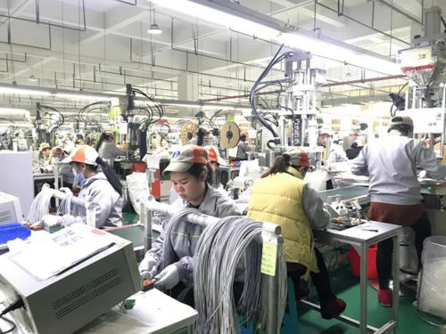 桐梓縣 調(diào)優(yōu)產(chǎn)業(yè)結(jié)構(gòu)，以數(shù)據(jù)處理服務(wù)為抓手加速推進(jìn)新型工業(yè)化